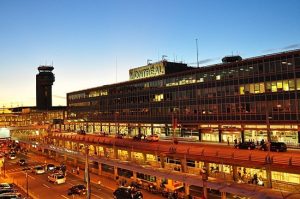 Aeroporto Montréal Trudeau YUL (guida completa): come muoversi, collegamenti e hotel consigliati