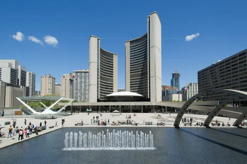 Nathan Phillips Square a Toronto