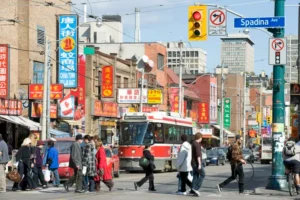 Chinatown Toronto: cosa vedere, dove mangiare e itinerario a piedi su Spadina